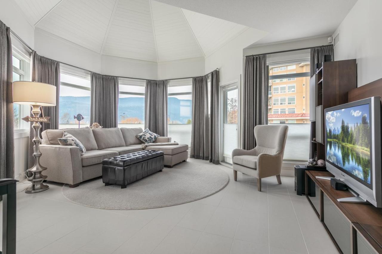 Kelowna Discovery Luaran gambar