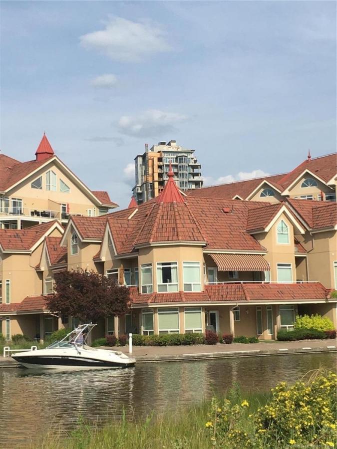 Kelowna Discovery Luaran gambar